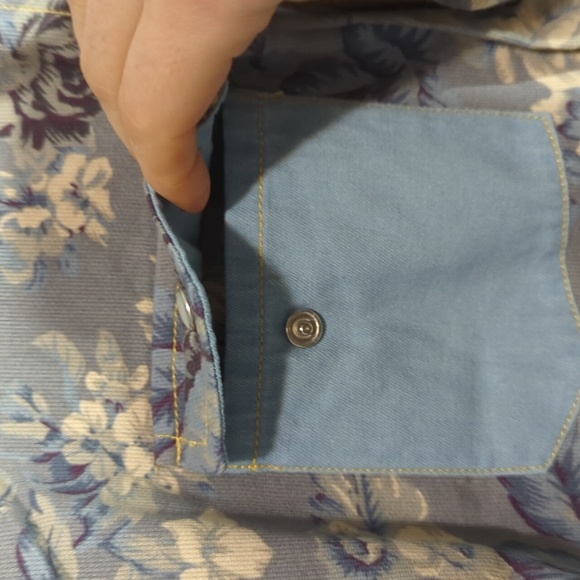 2/$30 Love The Label Floral Denim Corduroy Button Down Shirt - Picture 5 of 7